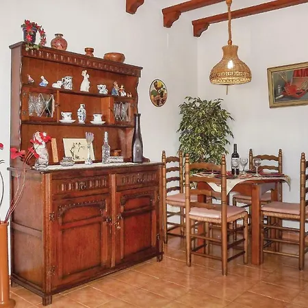 One-bedroom In Apartment *