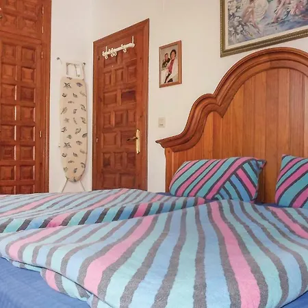 One-bedroom In Apartment